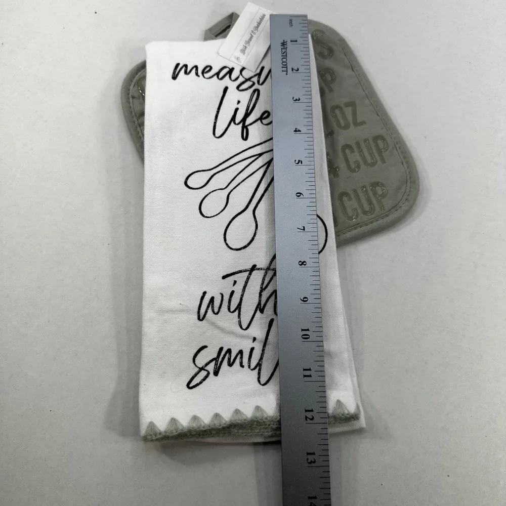 Kitchen Towel And Pot Holder Measure Life With Smiles Green New With Tags